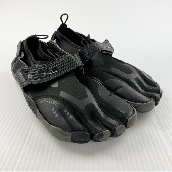 Fila Skele-Toes Black Gray Five Finger Athletic Walking Shoes - Picture 2 of 8